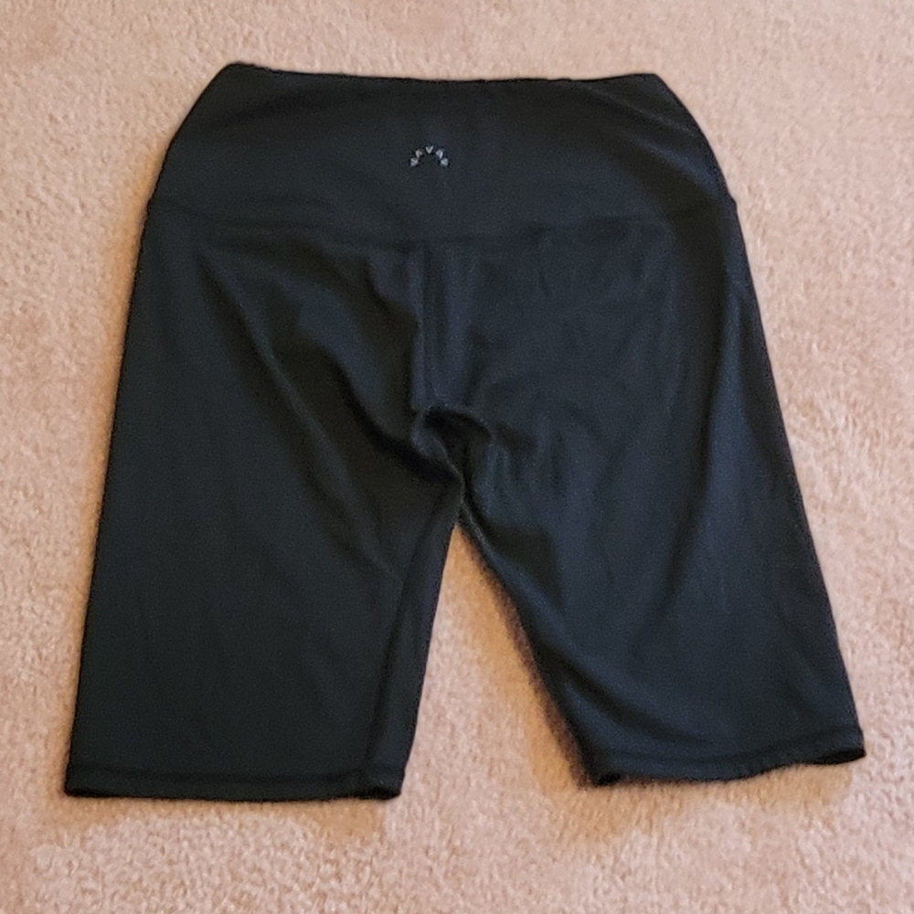 VARLEY Black Let's Move 9" Athletic Let's Move Bike Shorts. Sz: M - Picture 3 of 10